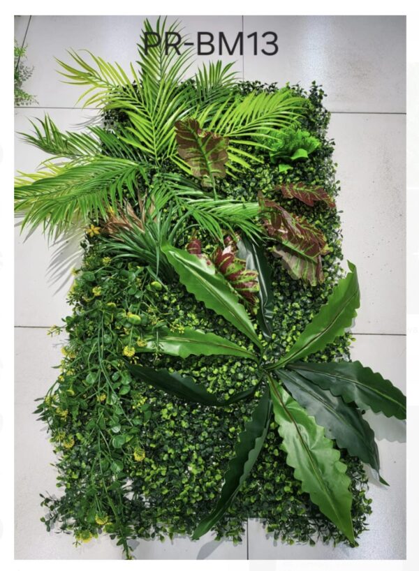 Artificial green wall