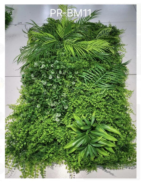 Artificial green wall
