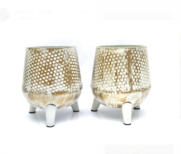 Metal planters